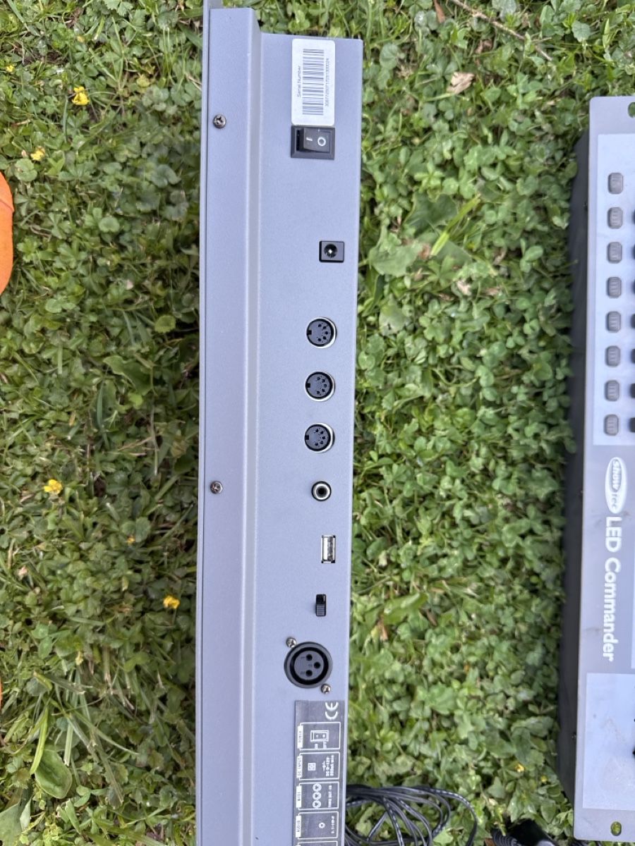 Console di mixaggio: Lichtpult LED Commander 2 Stk. gebraucht – Usato da Selzach venduto da Pascal12.10 1