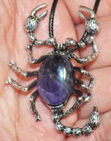 Brosche oder Halskette - G-762 - Skorpion – Amethyst