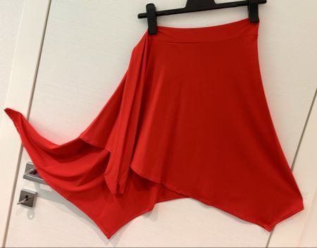 Roter asymmetrischer WickelRock Gr. S/M elegant
