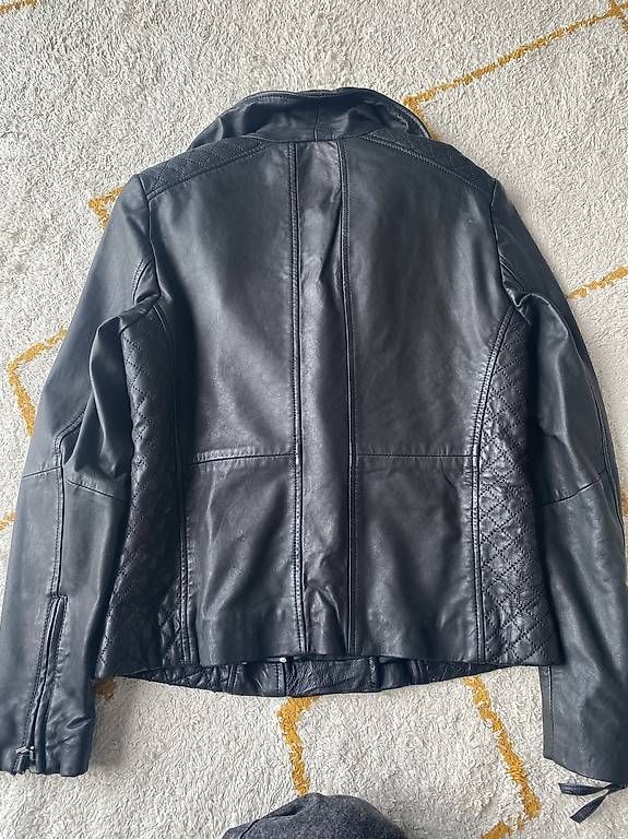 Giacche: tolle echt Lederjacke Damen schwarz Gr. 38 – Usato da Zug venduto da julialbi 2