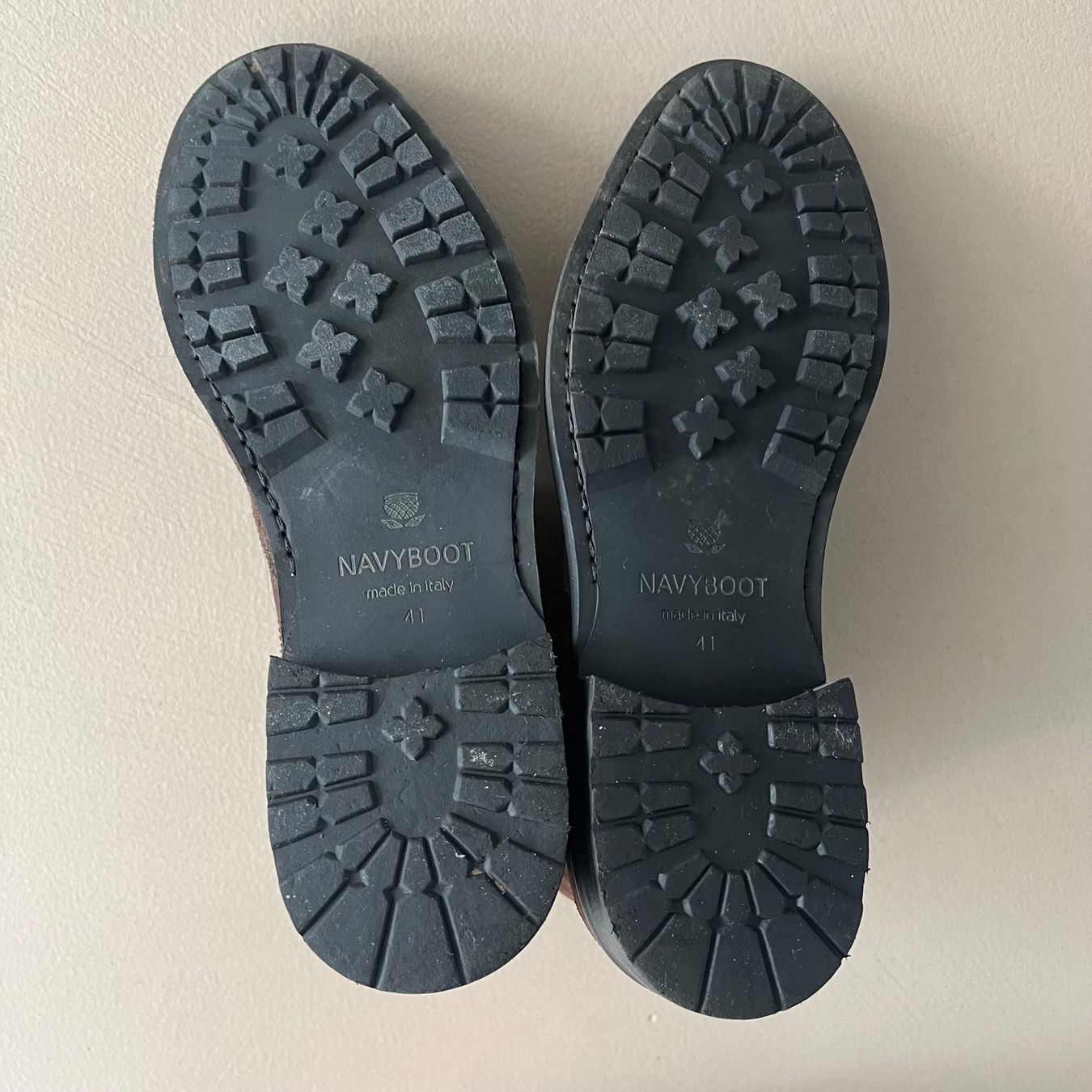 Navyboot Scarpe da uomo: NAVYBOOT Veloursleder Schnürschuhe 🤎 – Usato da Zürich venduto da ClosetQueen 7