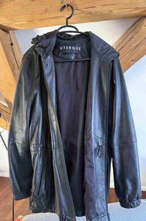 Lederjacke Uterque schwarz mit Kapuze neuwertig