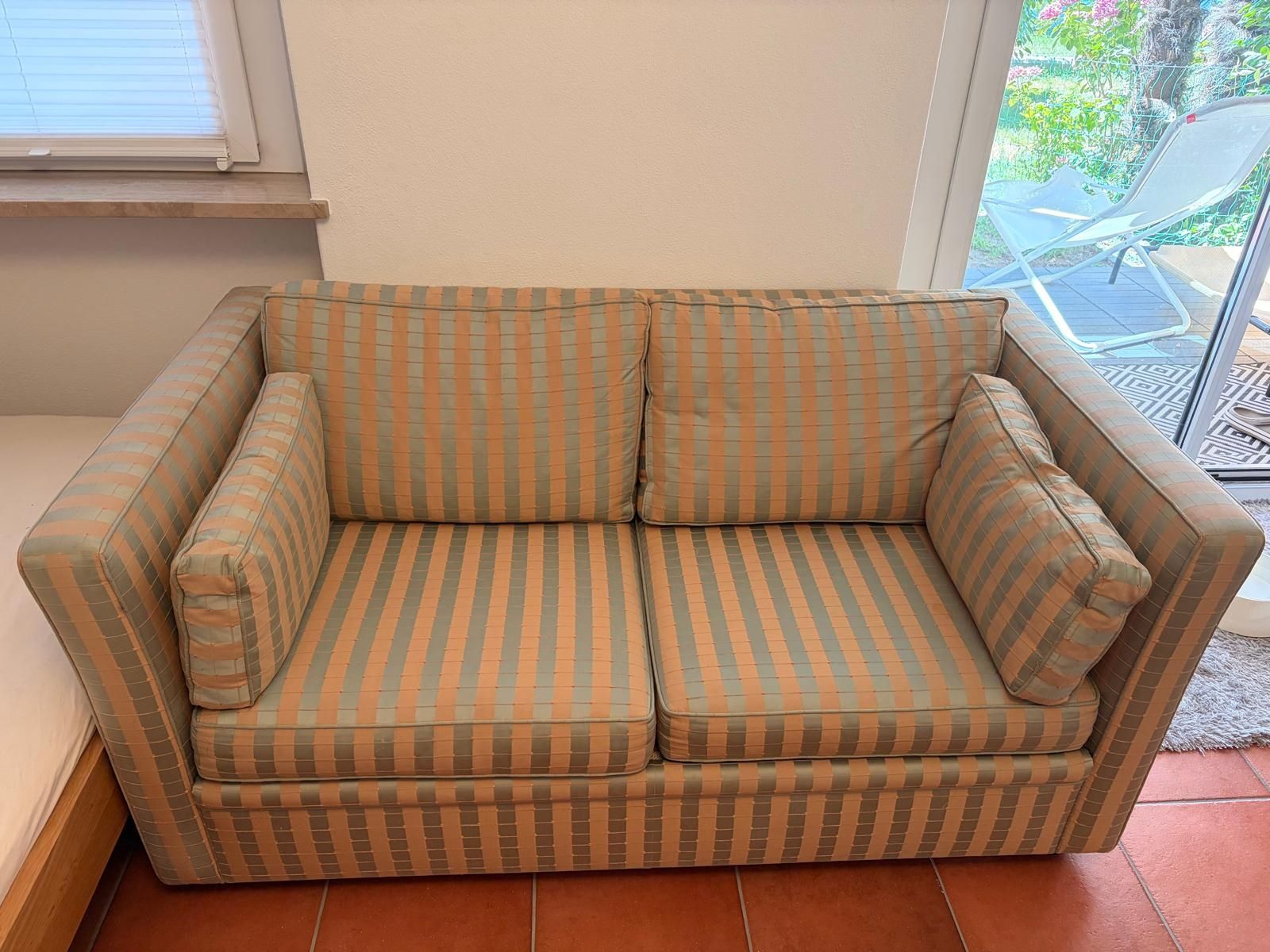 Sofas: altes schönes Bettsofa in Ascona *** – Gebraucht aus Gebenstorf von Moene78