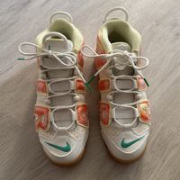 NIKE AIR MORE UPTEMPO