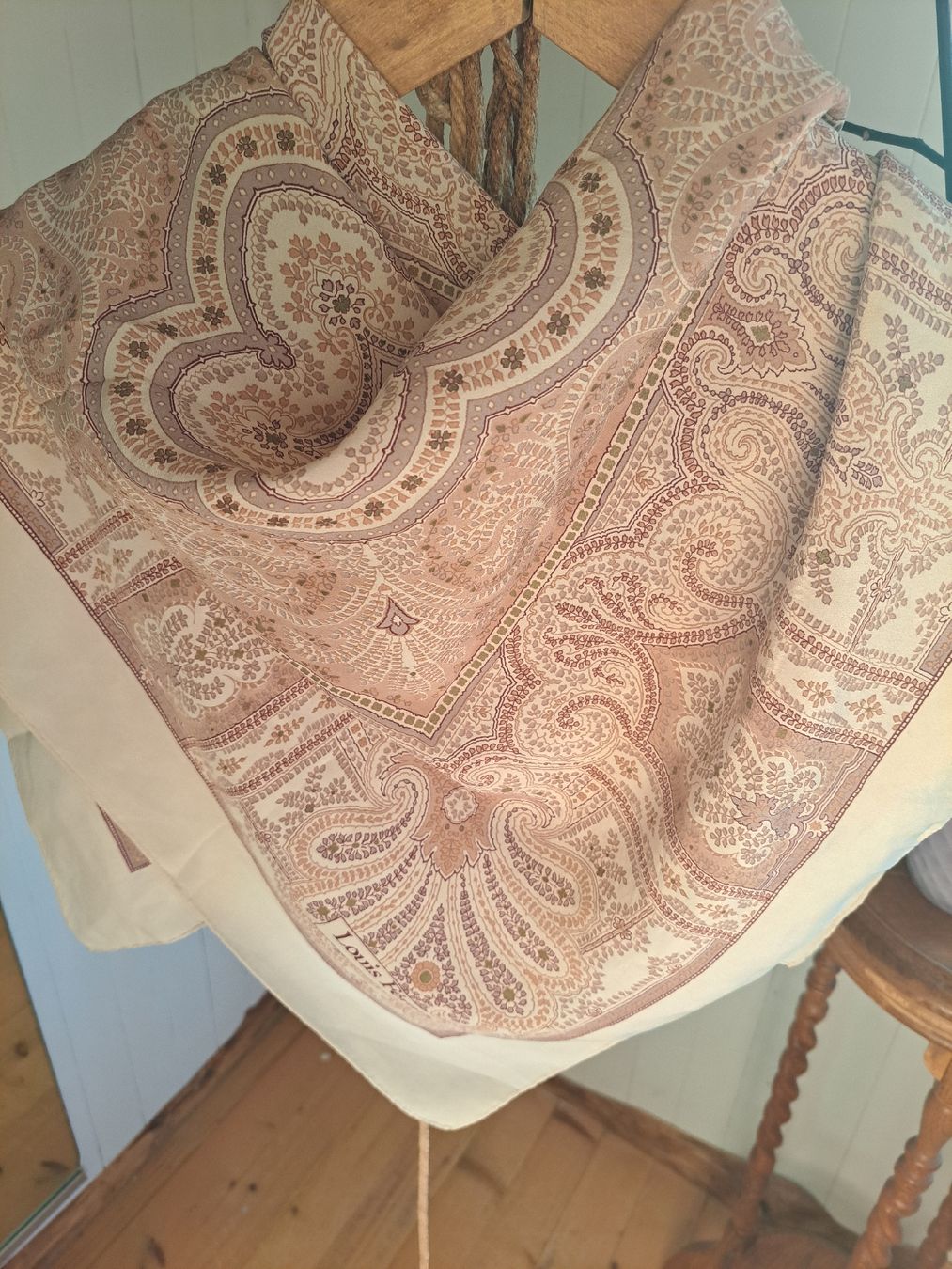 Eperon d'or - Foulard Hermes vintage 1974 - Carre Society