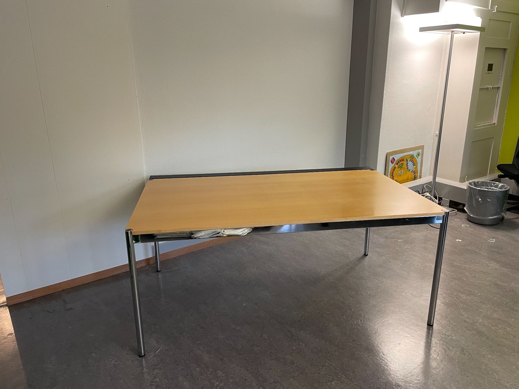 USM Scrivanie: USM Haller Tisch 175x100 Buche – Usato da Grenchen venduto da Design-Outlet 2