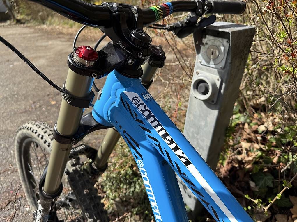 Biciclette: Commencal Supreme DH Racing – Usato da Biberist venduto da Design-R 4