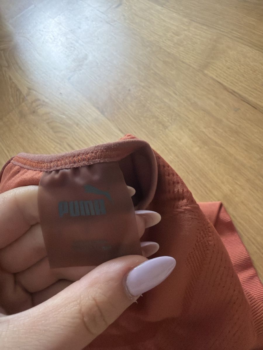 Puma Top: Top orange PUMA – Usato da Le Locle venduto da Mayd_h 2