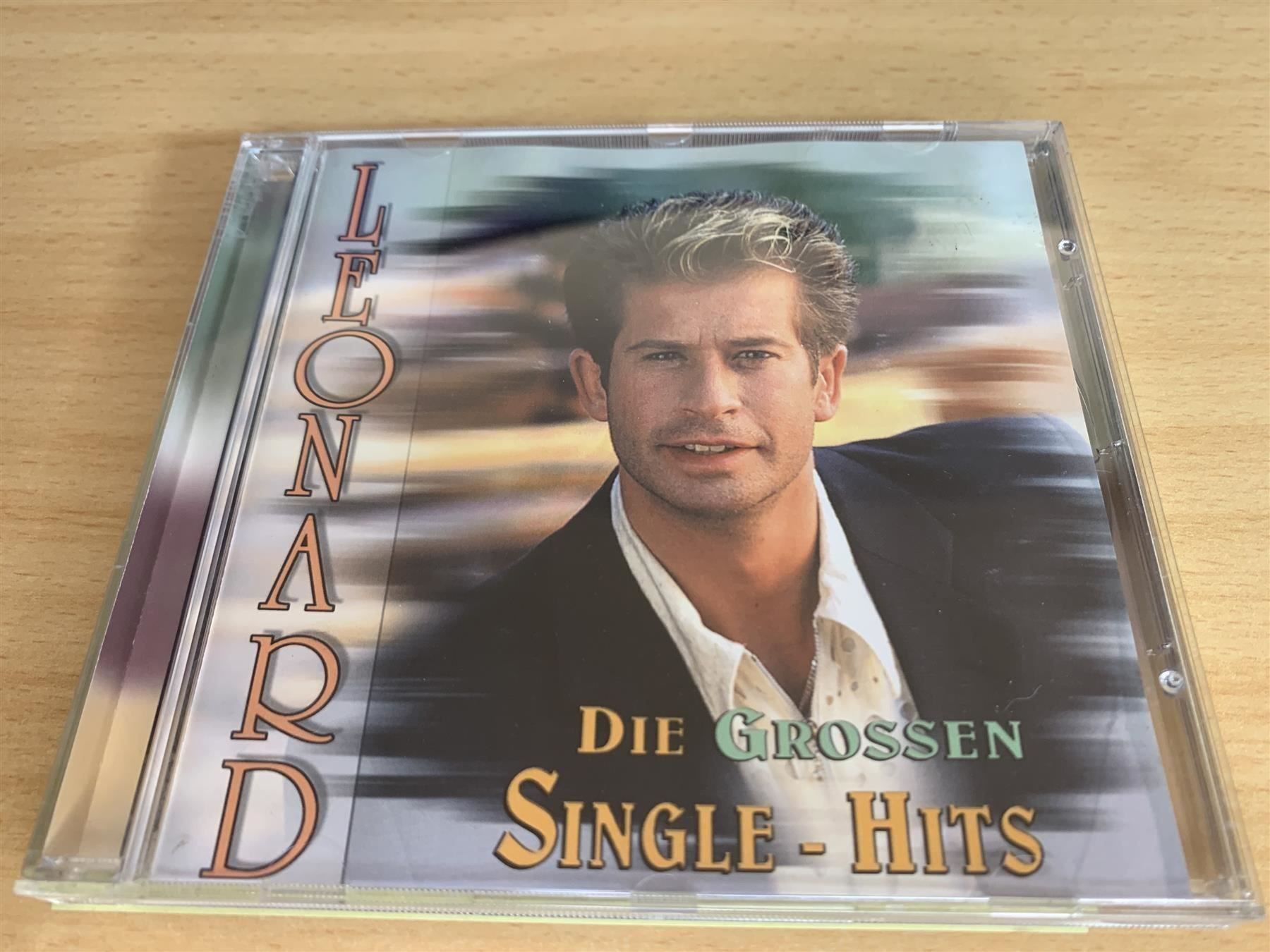 CD: Leonard die Grossen Single-hits – Usato da Rikon im Tösstal venduto da Alpenmutz