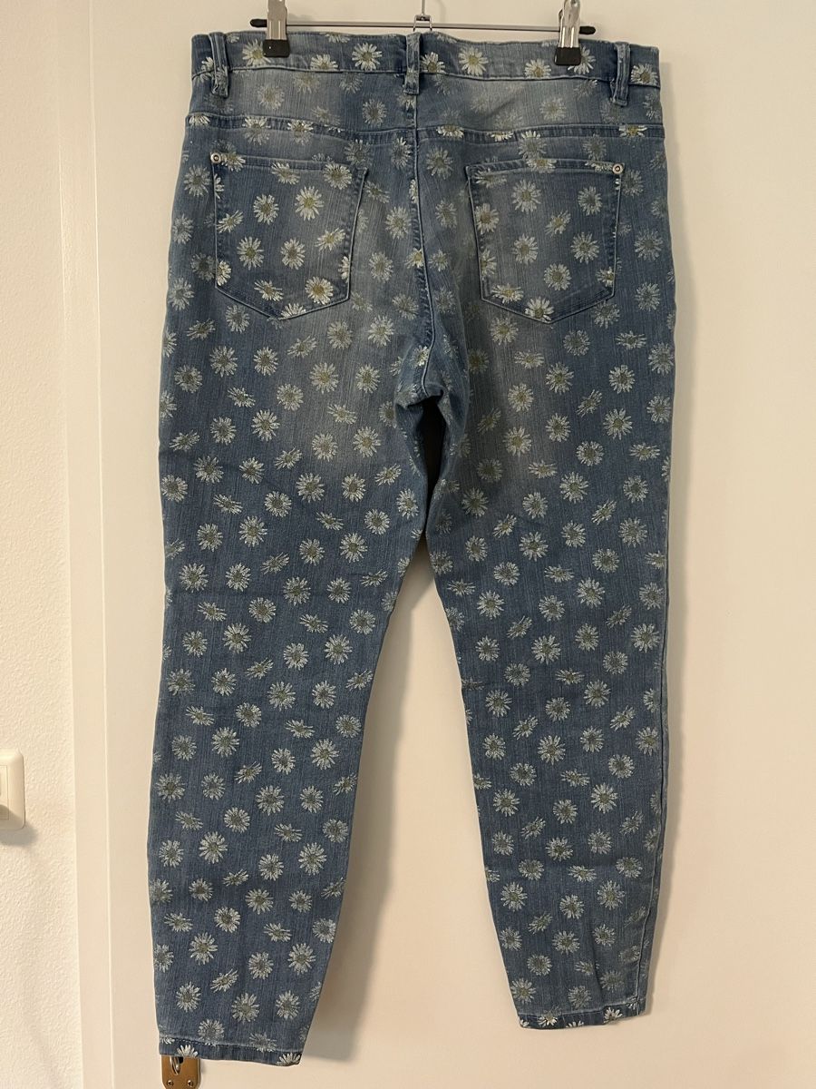 Jeans: Gänseblümchen Jeans Gr.42 – Usato da Winterthur venduto da mel_wy 3