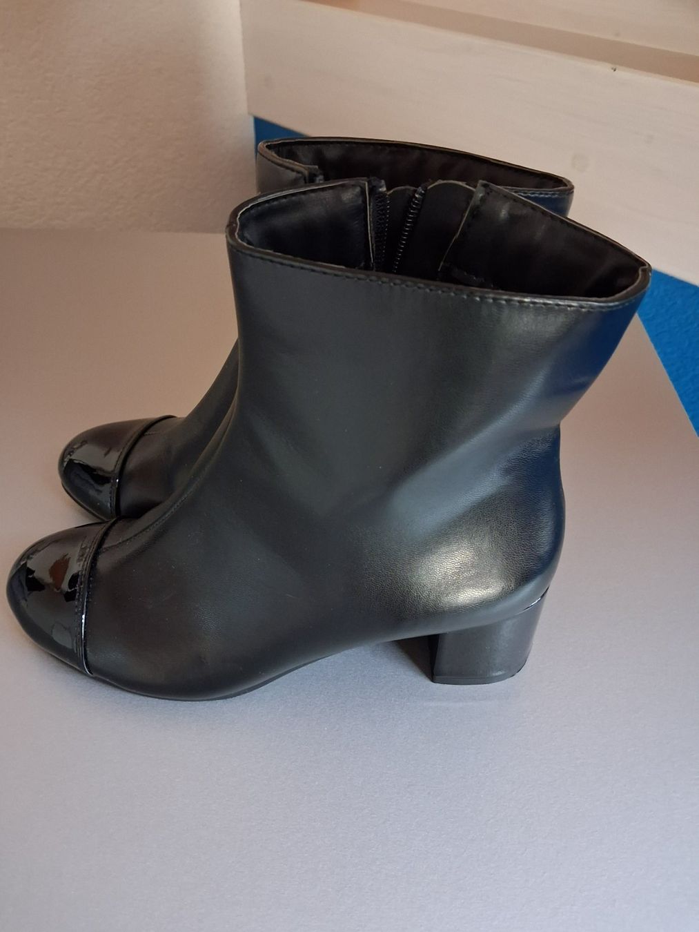 Chaussures femmes: STIEFELETTE   SCHWARZ 37 – Neuf (Voir description) à langnau par Santos1411