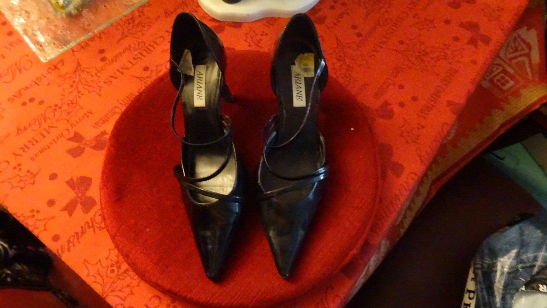 Scarpe da donna: PUMPS GROSSE 40-. Letzte verkaufe – Usato da Burgdorf venduto da may52