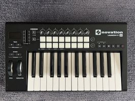 Novation Launchkey 25 Midi Controller (inkl. Kabel)