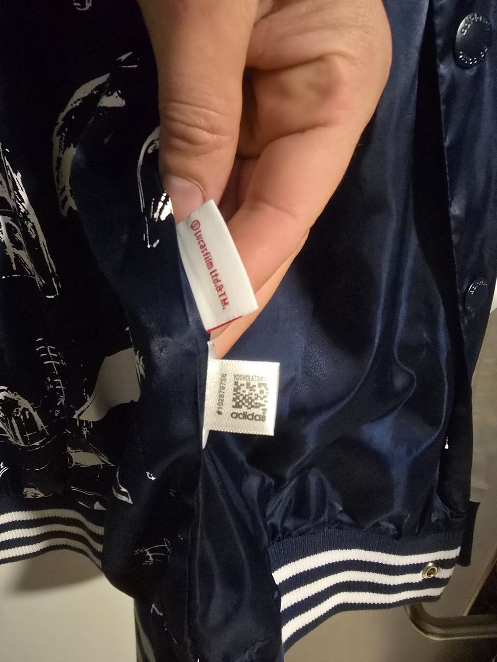 Adidas Giacche: Adidas × Star Wars Jacke – Usato da Hüntwangen venduto da Scarciglias-Antiques 5
