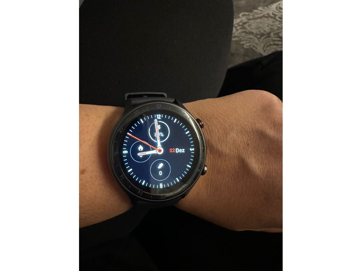 Smartwatch: neue Fit Coach Handy-Uhr – Neu und originalverpackt aus Necker von liq24