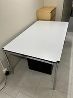 USM Haller Schreibtisch