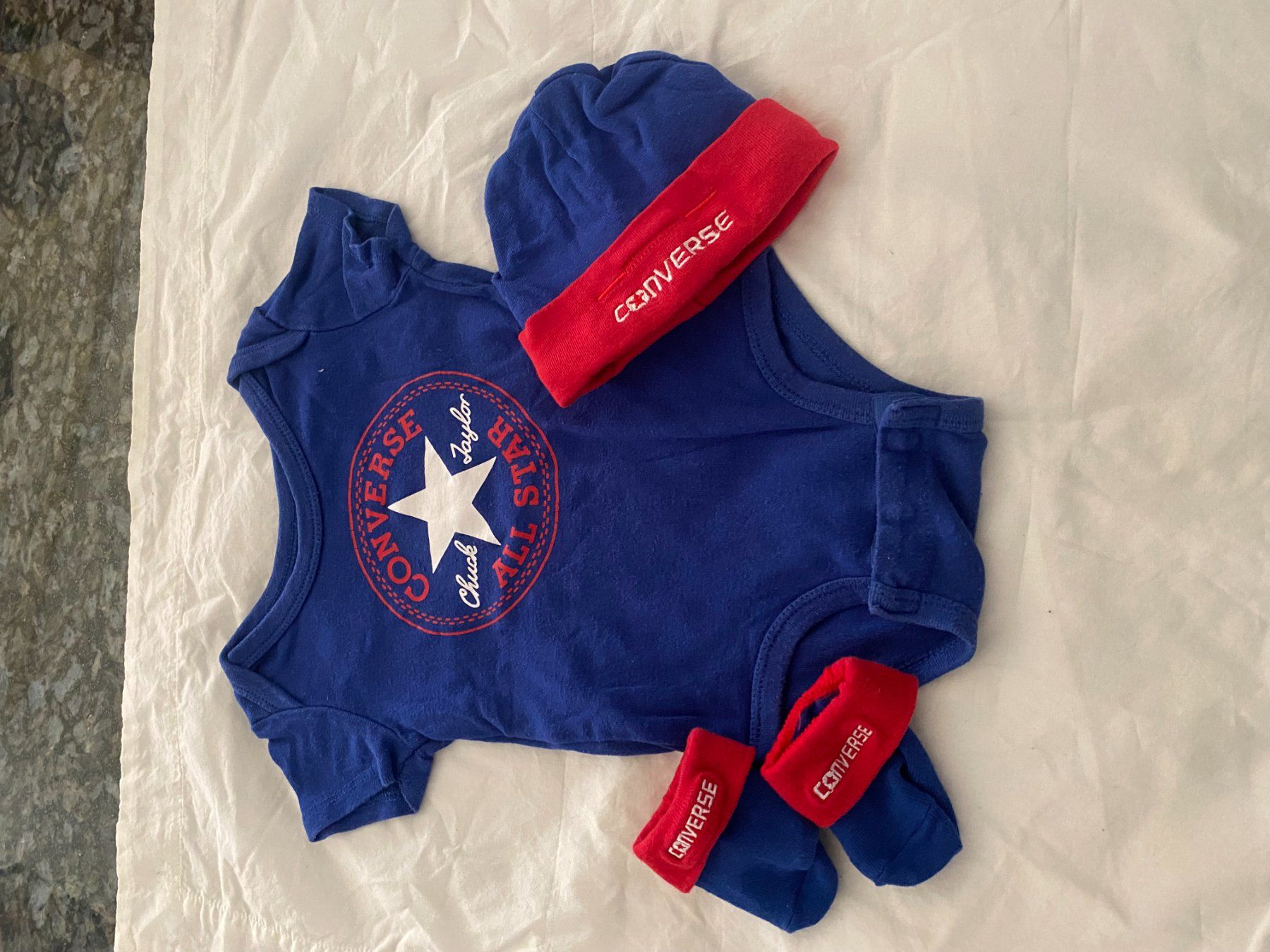 Biancheria intima: Das Converse All Over Star Classic Set ab 0 Monat – Usato da Allenwinden venduto da Obalu 1