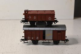 Güterwagen, Märklin HO/AC 2 Stück , 3 Klappen abgebrochen