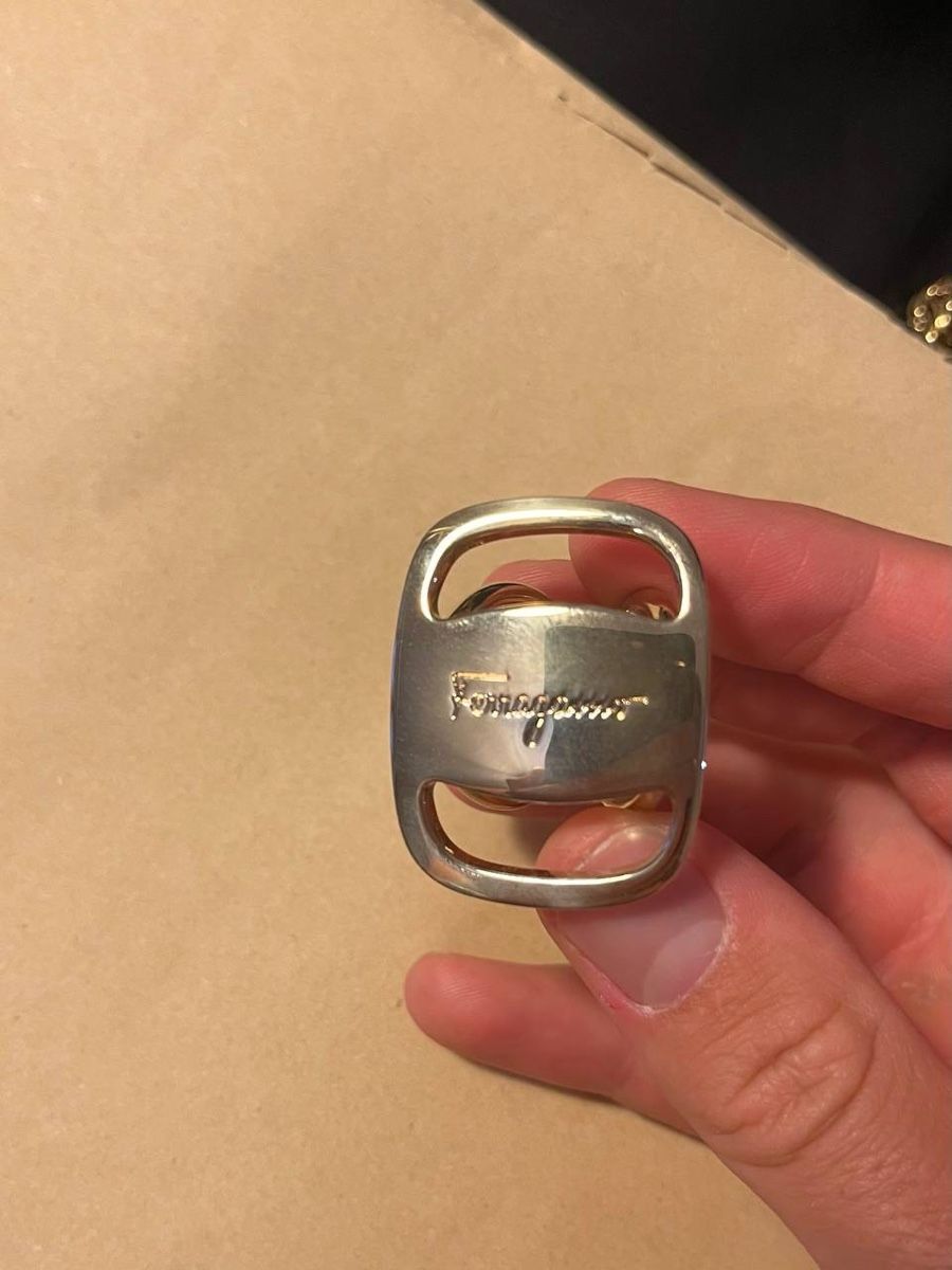 Anelli: Salvatore Ferragamo Schalring – Usato da Winterthur venduto da svi_npg6