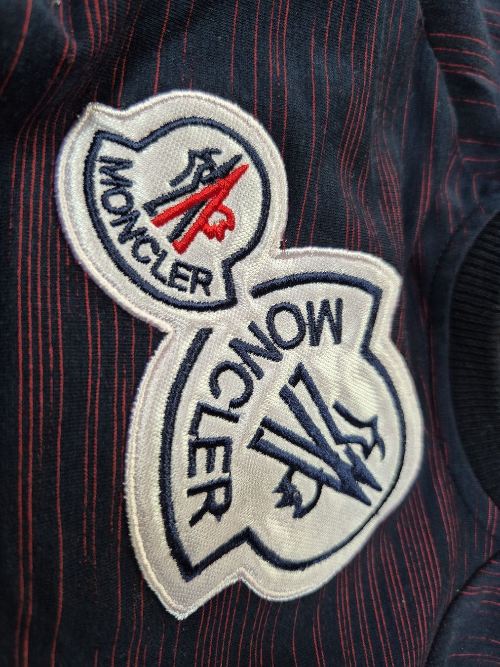 Moncler Maglioni & Felpe: Moncler Kinder Jogginganzug Gr. 74-80 – Nuovo (secondo la descrizione) da Pieterlen venduto da Vane_ssa_92 2