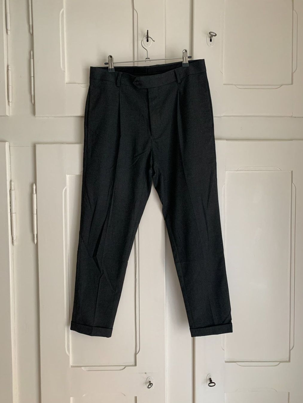Asos Pantaloni: ASOS - Hose dunkelgrau W30 L32 – Usato da Zürich venduto da Diazaio