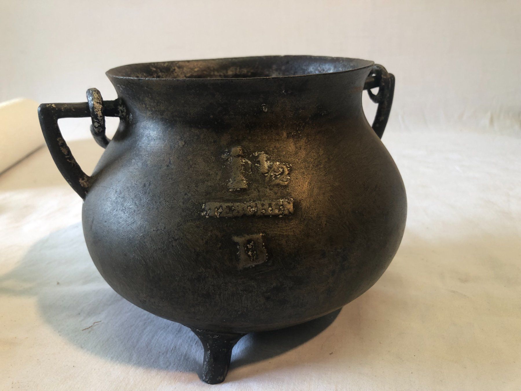 Pentole: Marmite ancienne en fonte – Usato da Aïre venduto da tas_fq9v 1