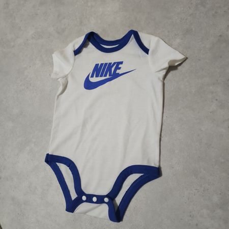 Body Nike bébé garçon, taille 62-68 cm, comme neuf!