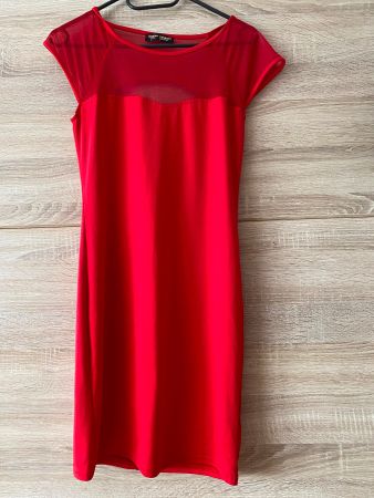 Robe rouge élégante