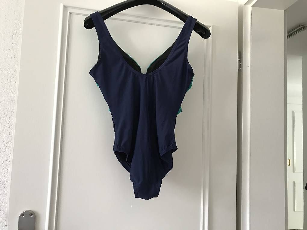 Badekleider & Bikinis: Badeanzug 38/40 – Gebraucht aus Landschlacht von girris100 3