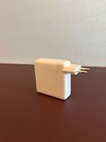 Apple USB-C Power Adapter 96 W