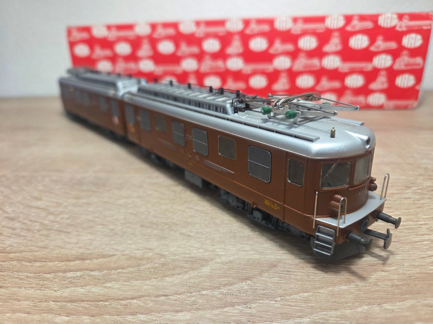 Hag Modellini di ferrovie: Hag 240 E-Lok Ae 8/8 273  BLS H0 – Usato da St-Aubin-Sauges venduto da Lo_Go 2