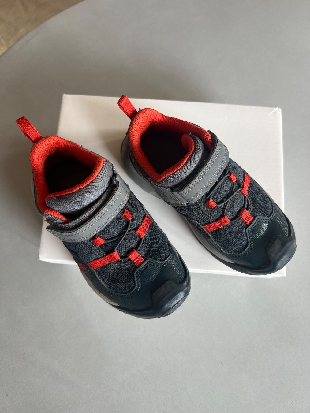 Decathlon Scarpe per ragazzi: Decathlon Kinder-Wanderschuhe Gr. 26 – Usato da Oberrieden venduto da npo_vr58 1