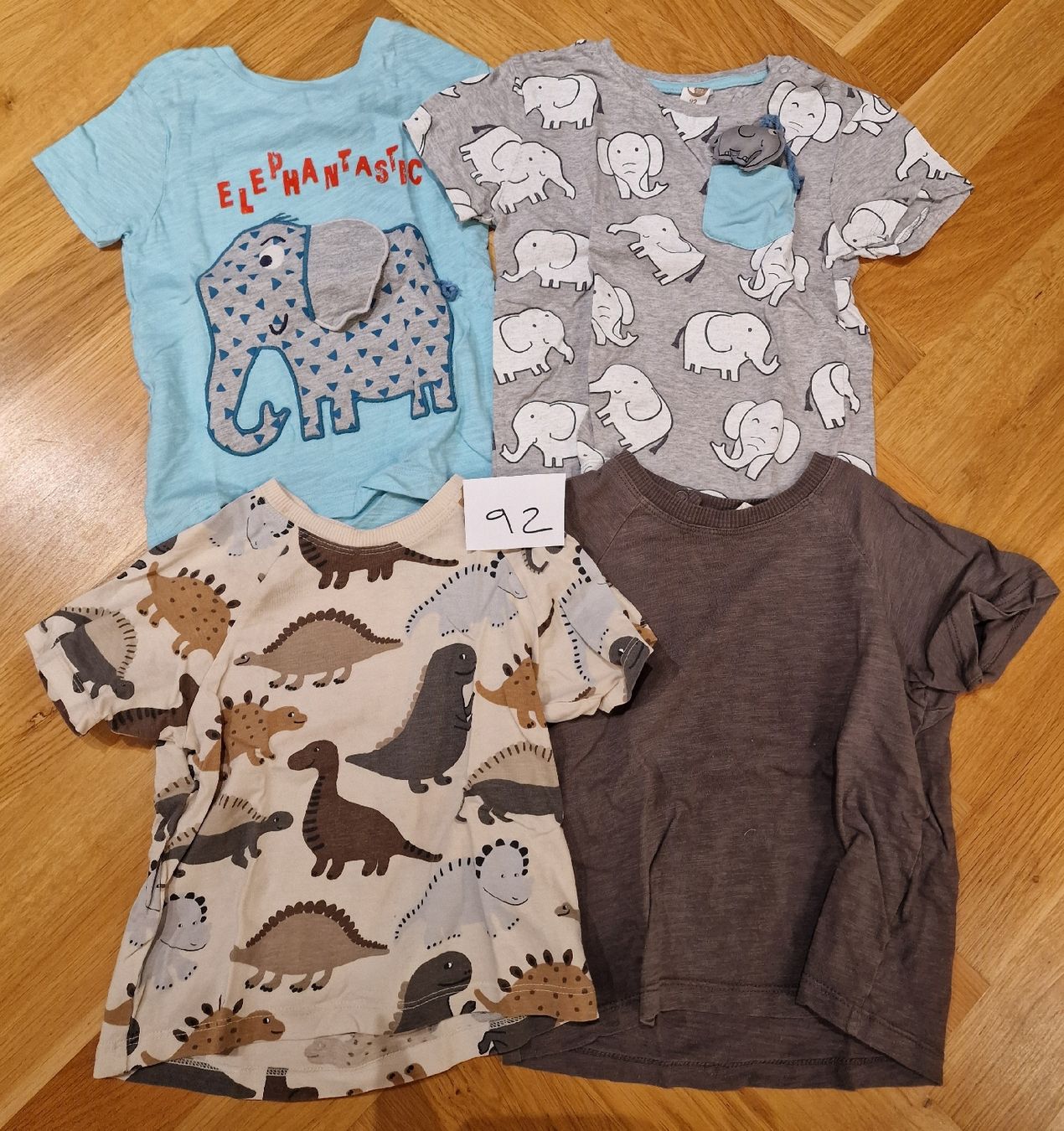 Lotti & Set di vestiti: Habits 92 – Usato da Les Breuleux venduto da CaroleR01