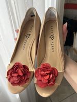 Katy Perry pumps, 38