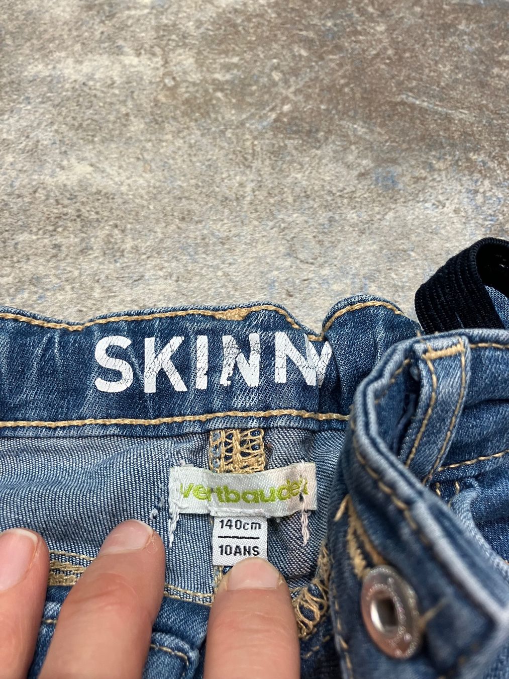 Pantaloni: Jeans Vertbaudet 140 mit glitzender Détails – Usato da Epesses venduto da moss_r 1