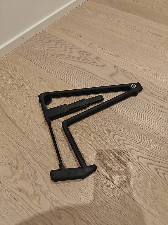 Supports pour instruments & partitions: Gitarrenständer (klappbar) – D'occasion à Oberwil BL par gyw_xyl5 2