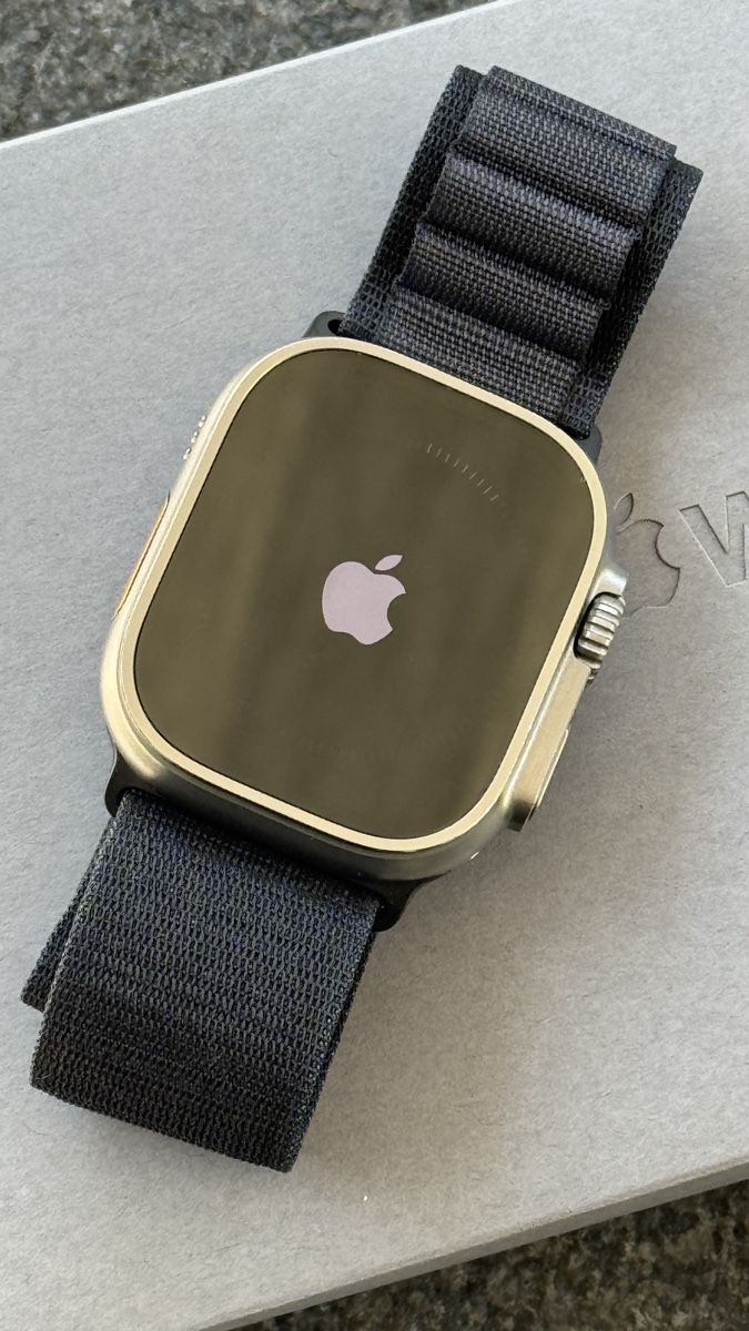 Apple Smartwatch: Apple Watch Ultra (1. Generation) – Usato da Biberist venduto da golfer1969