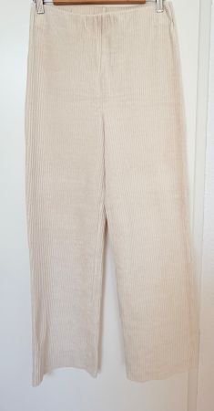 Cordhose mit Gummizug - Marke: MNG - Grösse: M