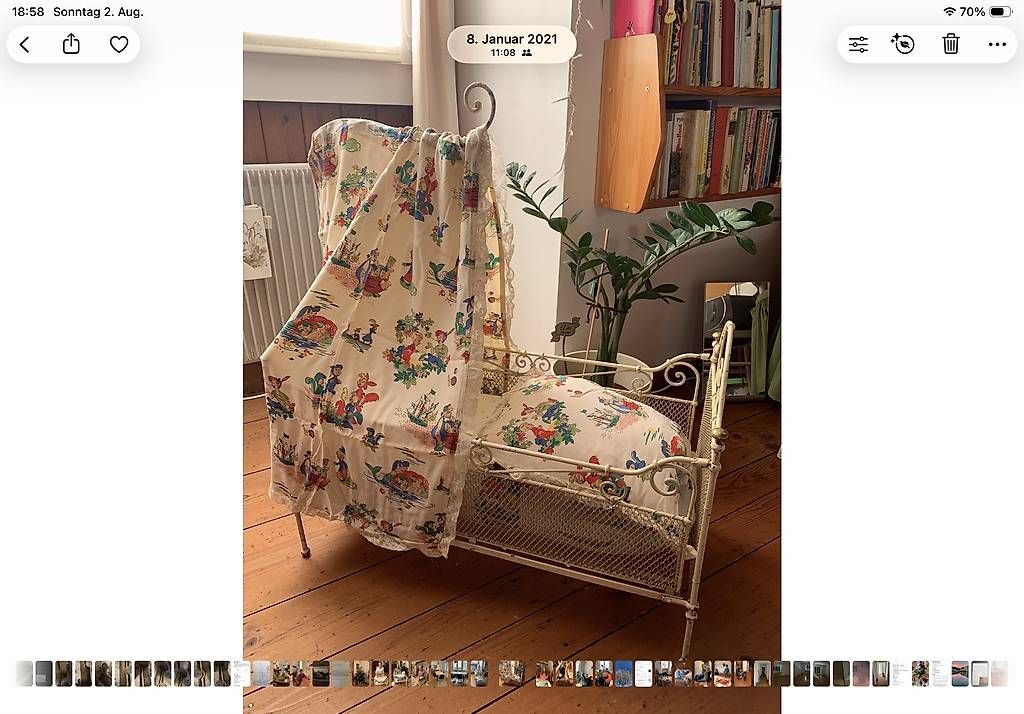 Spielzeuge: Antikes Puppenbett Metall – Gebraucht aus Luzern von hpz_dkr5