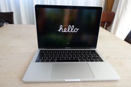 MacBook Pro 13‘‘ Retina 2019 Touch Bar
