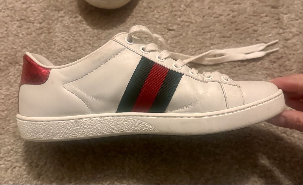 Gucci Scarpe da donna: Gucci - Ace Damen-Sneaker mit Biene – Usato da Luzern venduto da nat_b6wh 5