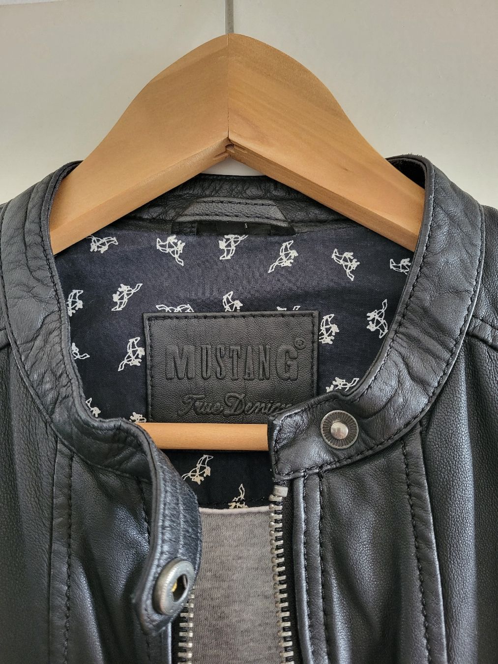 Giacche: Lederjacke Damen Mustang Gr. M schwarz – Nuovo (secondo la descrizione) da Richterswil venduto da Ybri 1