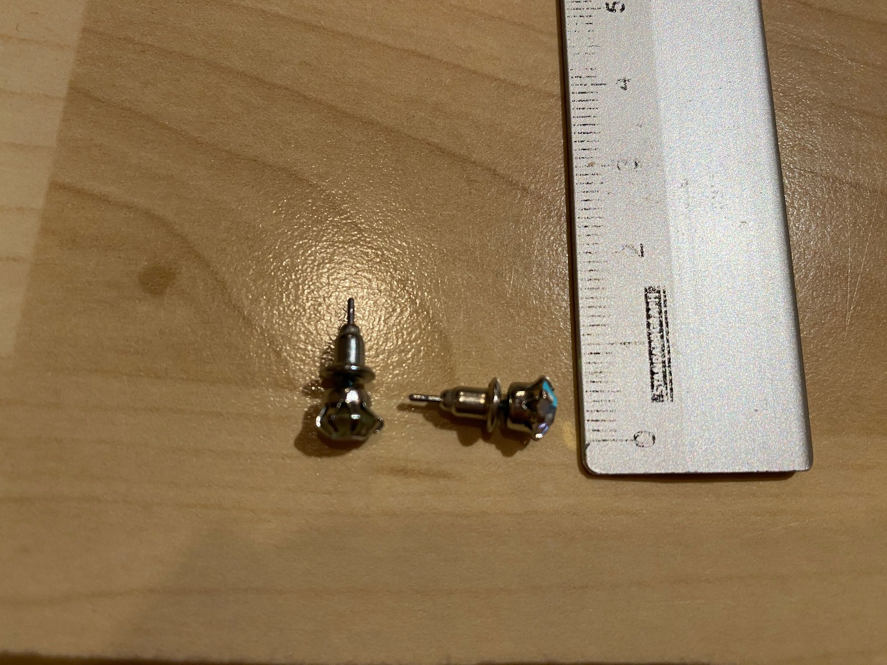 Orecchini pendenti & Orecchini a lobo: Ohrstecker Diamanten-Optik – Usato da Zürich venduto da Wim-Broccoli 1