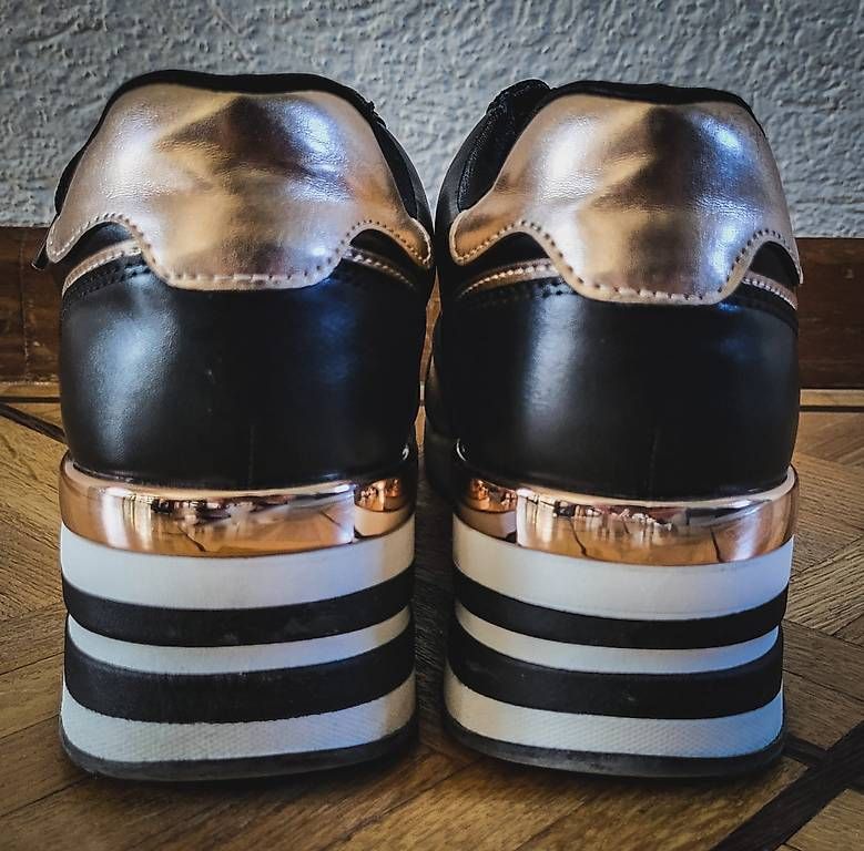 Damenschuhe: SNEAKERS Venice Chunky mit Gold Grösse 40 – Neu (gemäss Beschreibung) aus Näfels von AllerleiCH 2