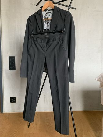 Damen Hosenanzug Sisley schwarz gestreift guter Zustand