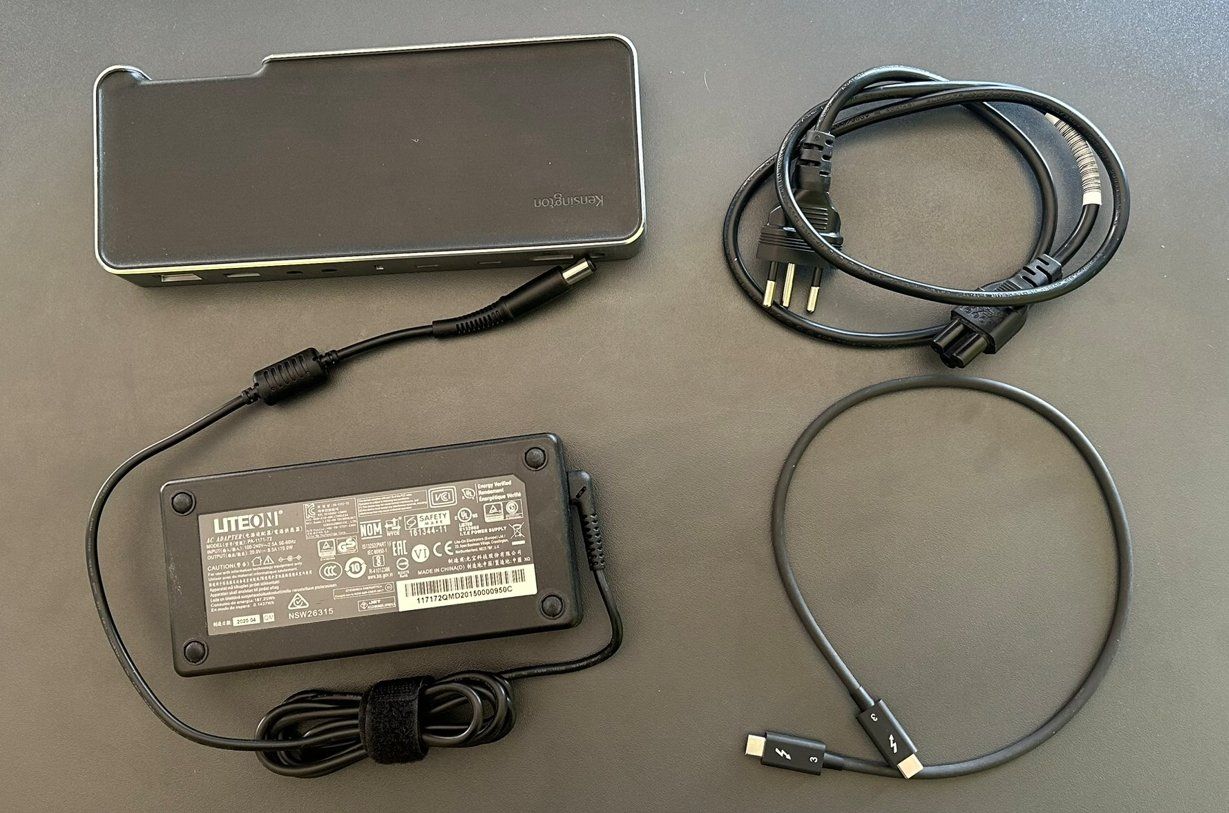 Kensington Docking station: Dockingstation Kensington SD5200T USB-C, Thunderbolt, USB-A – Usato da Bern venduto da pat_run 3