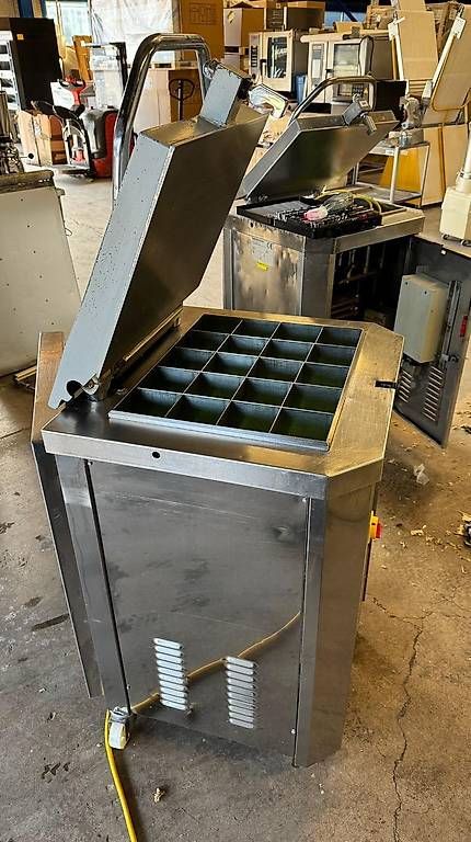 Tutte le macchine: Teigteilmaschine NV 20 – Usato da Brugg AG venduto da lali88 1