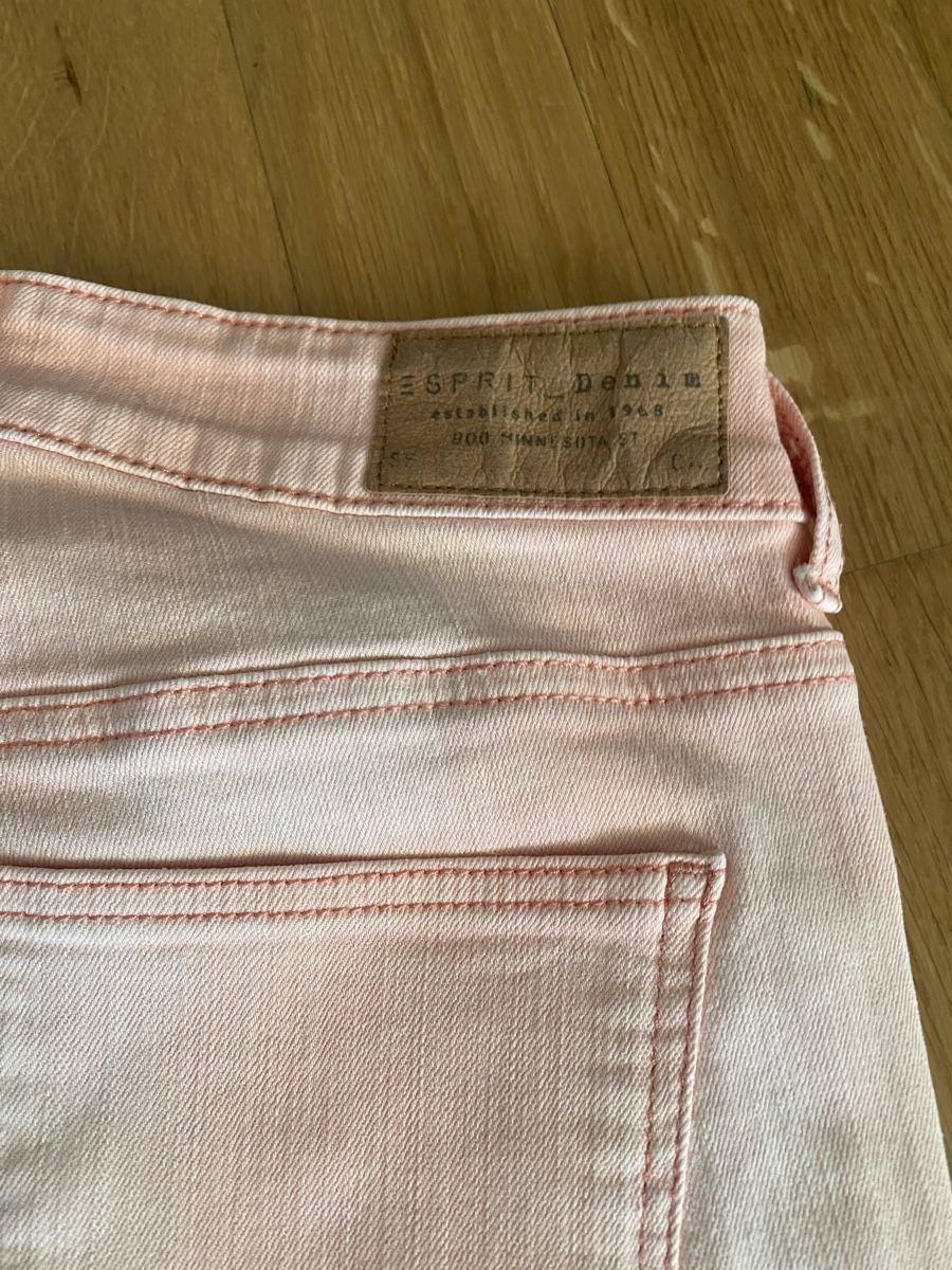Jeans: Shorts 3/4 Esprit Denim Grösse 36 – Usato da Uetikon am See venduto da lexus2008 3
