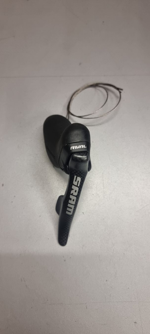 Sram Ersatzteile: Sram Rival Carbon Schalt-Bremshebel  – Gebraucht aus Seon von Stibinio