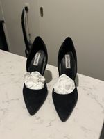 Steve Madden Black Suede Heels - Size US 8.5